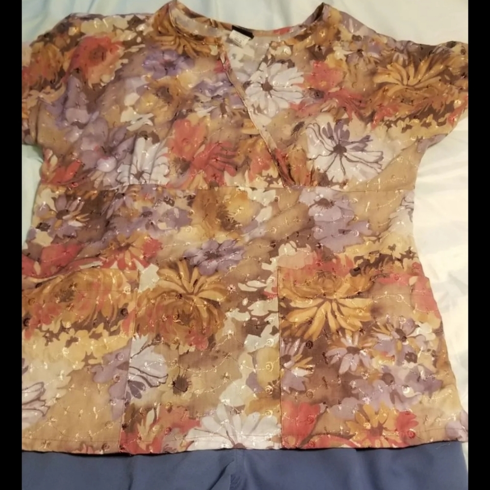 Barco Top And Grey's Anatomy Pants.  Med